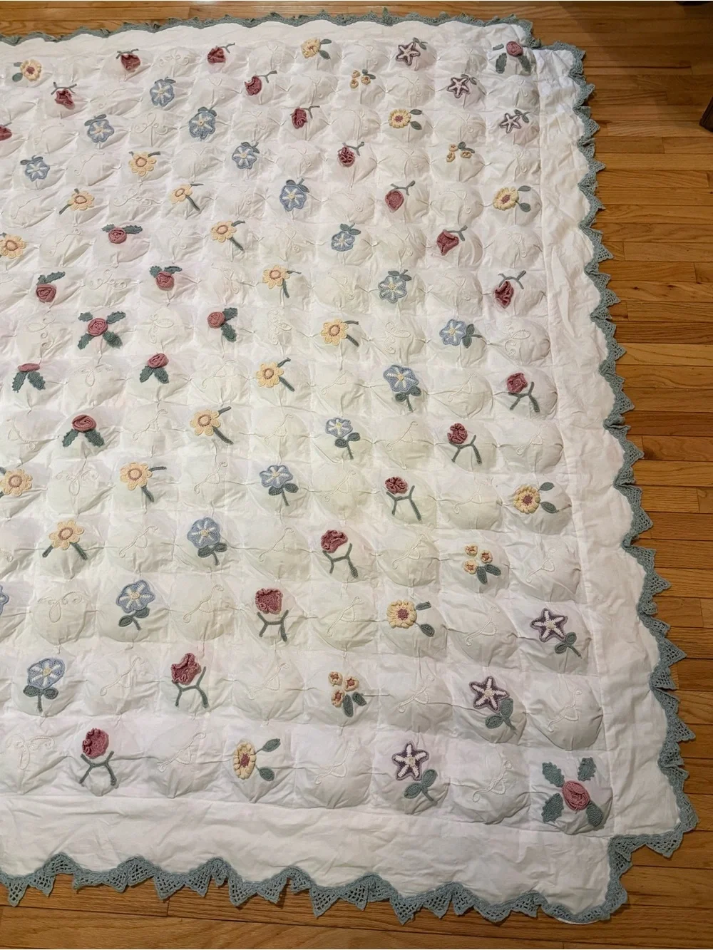 OOAK Handmade White Floral Crochet Appliqué Cotton Comforter Blue Crochet Trim